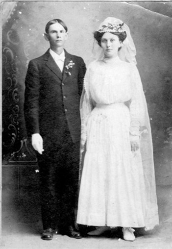 Julius and May DeKunder 1910